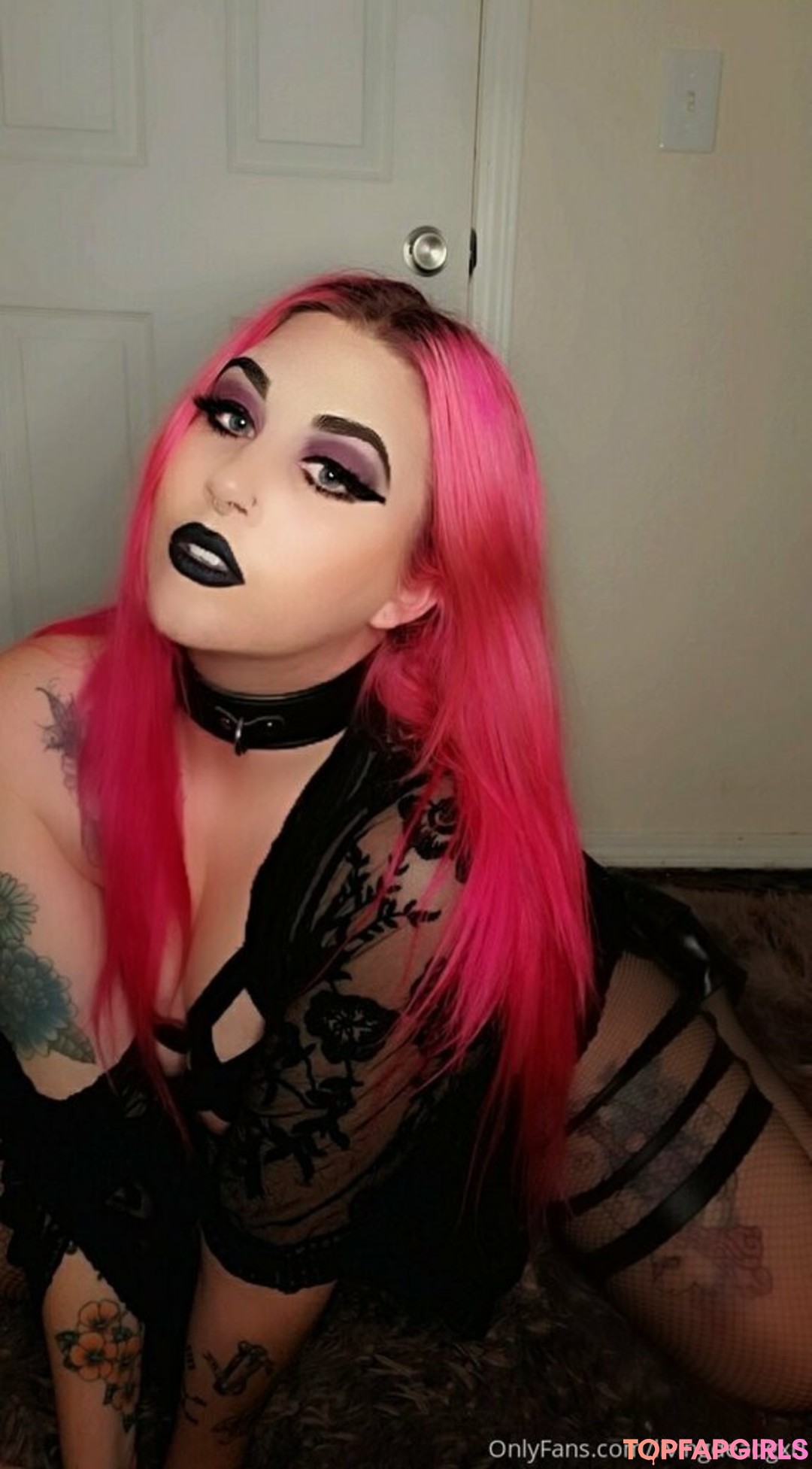 Foto desnuda filtrada de OnlyFans de Strwbrrycream #69 Foto desnuda filtrada de OnlyFans de Strwbrrycream #69