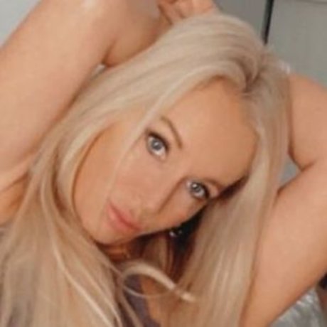 Ellehotmom