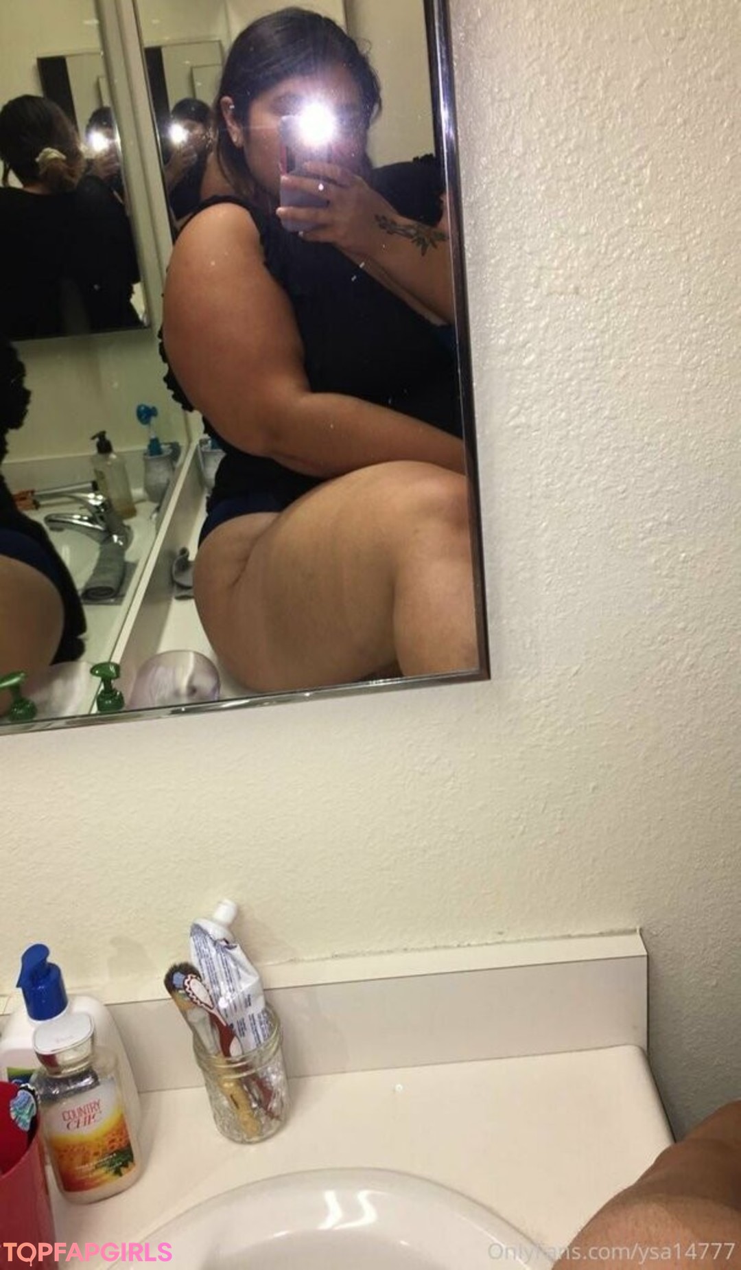 Foto desnuda filtrada de OnlyFans de Onlyysa666 #55 Foto desnuda filtrada de OnlyFans de Onlyysa666 #55