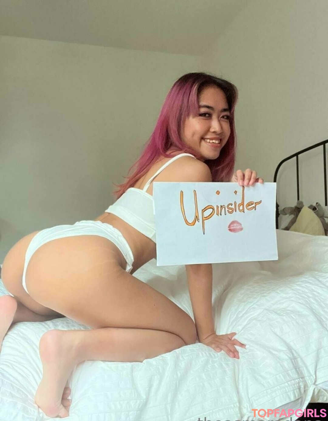 Foto desnuda filtrada de OnlyFans de Asmaradanafree #10 Foto desnuda filtrada de OnlyFans de Asmaradanafree #10