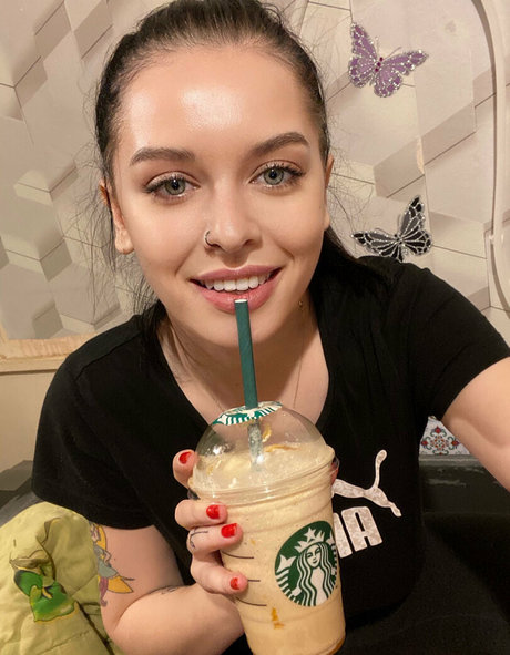 Foto desnuda filtrada de OnlyFans de droposunshinefree