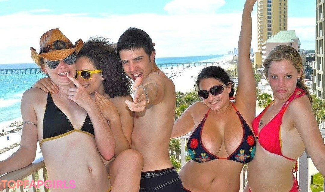 Foto desnuda filtrada de OnlyFans de Avery Harwood #46 Foto desnuda filtrada de OnlyFans de Avery Harwood #46