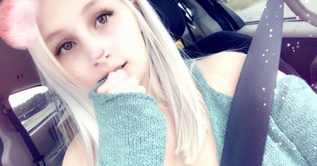 Foto desnuda filtrada de OnlyFans de Xoxbuttonsbabee