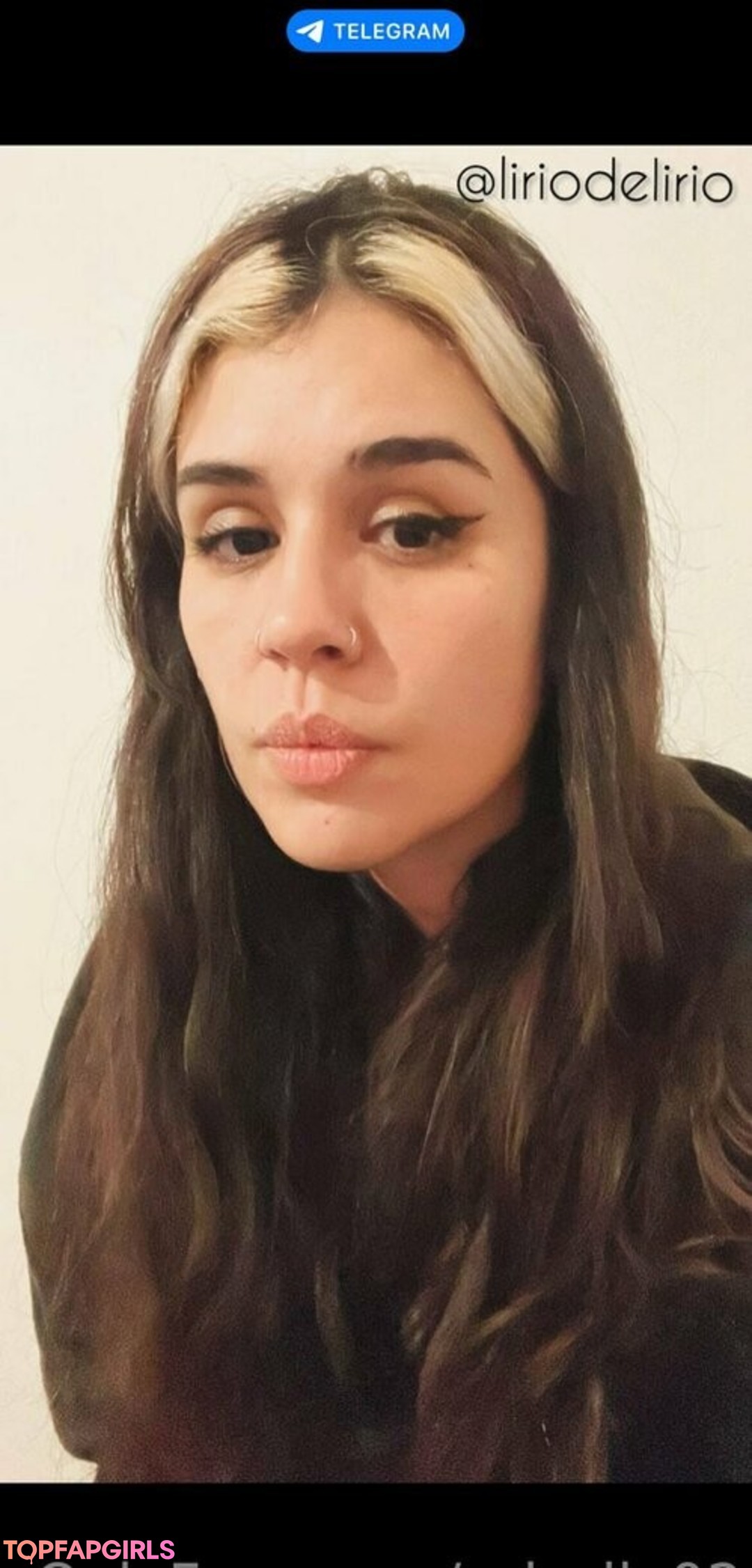 Foto desnuda filtrada de OnlyFans de Priscila02 #3 Foto desnuda filtrada de OnlyFans de Priscila02 #3