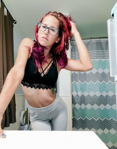 Foto desnuda filtrada de OnlyFans de Bellaenchantressfree