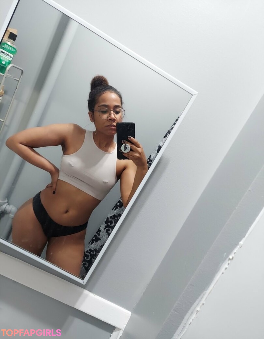 Foto desnuda filtrada de OnlyFans de Slightly Expired #77 Foto desnuda filtrada de OnlyFans de Slightly Expired #77