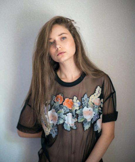 Cait Del Mar