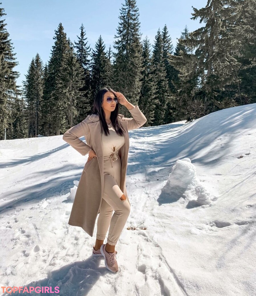 Foto desnuda filtrada de OnlyFans de Emina Jahi #236 Foto desnuda filtrada de OnlyFans de Emina Jahi #236