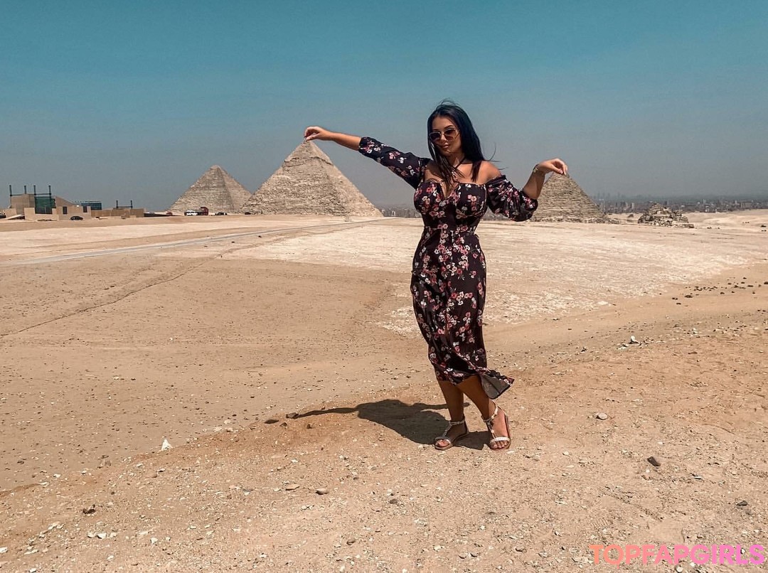 Foto desnuda filtrada de OnlyFans de Emina Jahi #281 Foto desnuda filtrada de OnlyFans de Emina Jahi #281