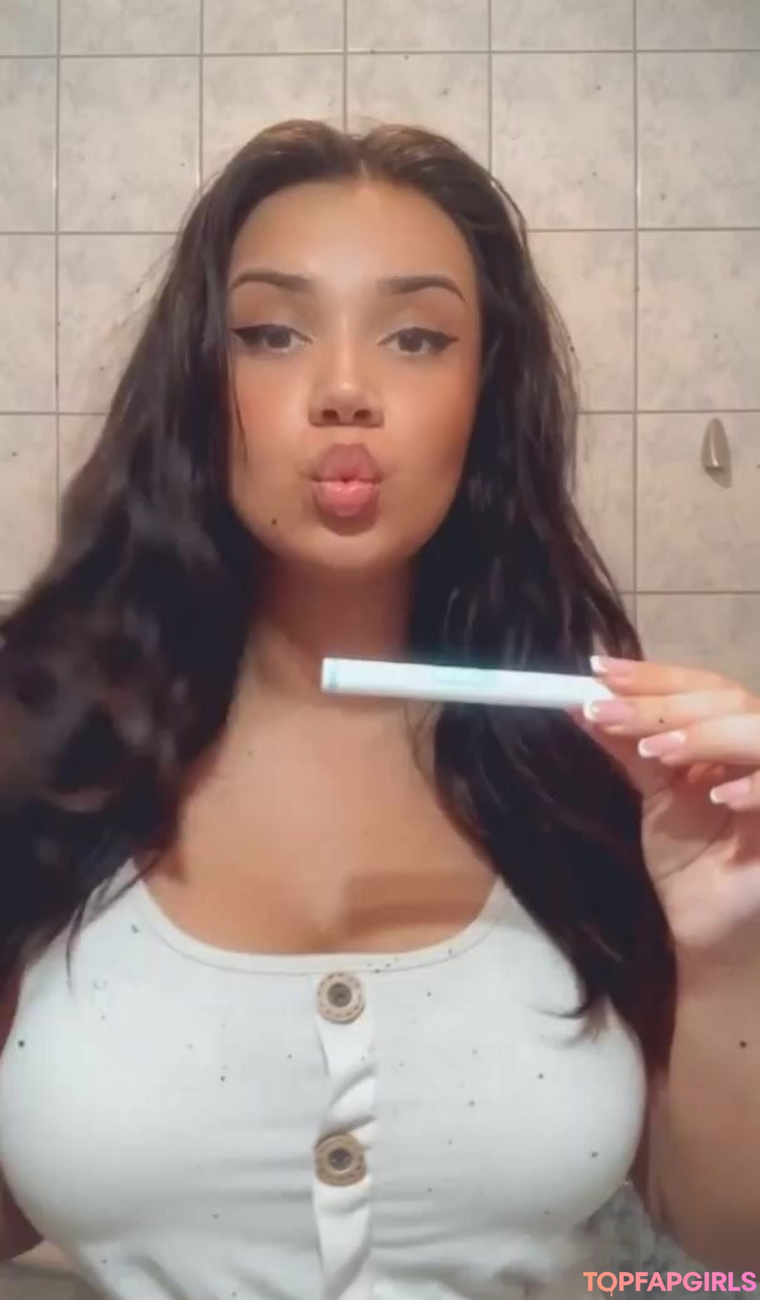 Foto desnuda filtrada de OnlyFans de Emina Jahi #404 Foto desnuda filtrada de OnlyFans de Emina Jahi #404