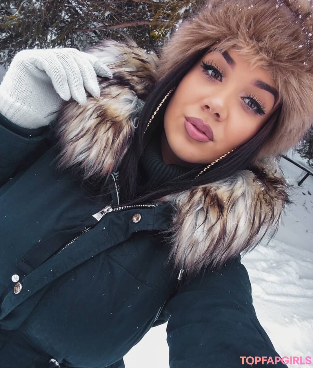 Foto desnuda filtrada de OnlyFans de Emina Jahi #59 Foto desnuda filtrada de OnlyFans de Emina Jahi #59