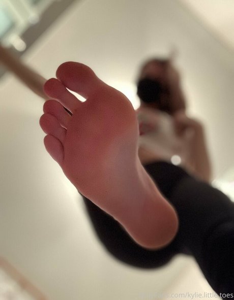 Kylielittletoes