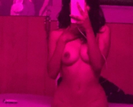 Foto desnuda filtrada de OnlyFans de Soulsfromsalem