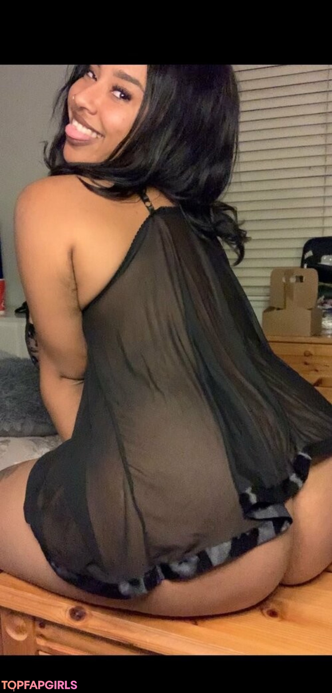 Foto desnuda filtrada de OnlyFans de Prettymilly #15 Foto desnuda filtrada de OnlyFans de Prettymilly #15