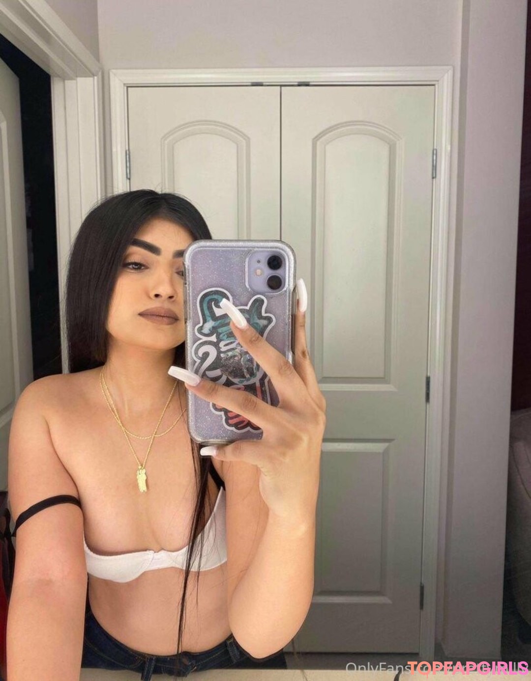 Foto desnuda filtrada de OnlyFans de Prettymilly #2 Foto desnuda filtrada de OnlyFans de Prettymilly #2