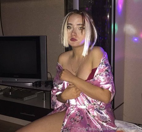 Foto desnuda filtrada de OnlyFans de Kseniabeautiful07
