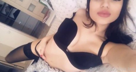 Foto desnuda filtrada de OnlyFans de Anyalove2