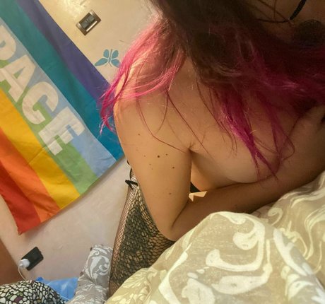Foto desnuda filtrada de OnlyFans de Naamahof